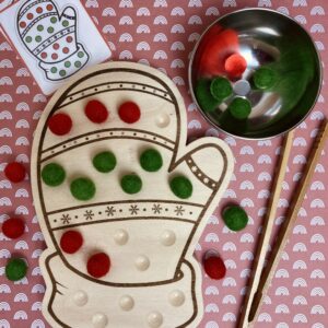 Support à encoches en bois moufle Noël avec pince et pompons pour motricité fine