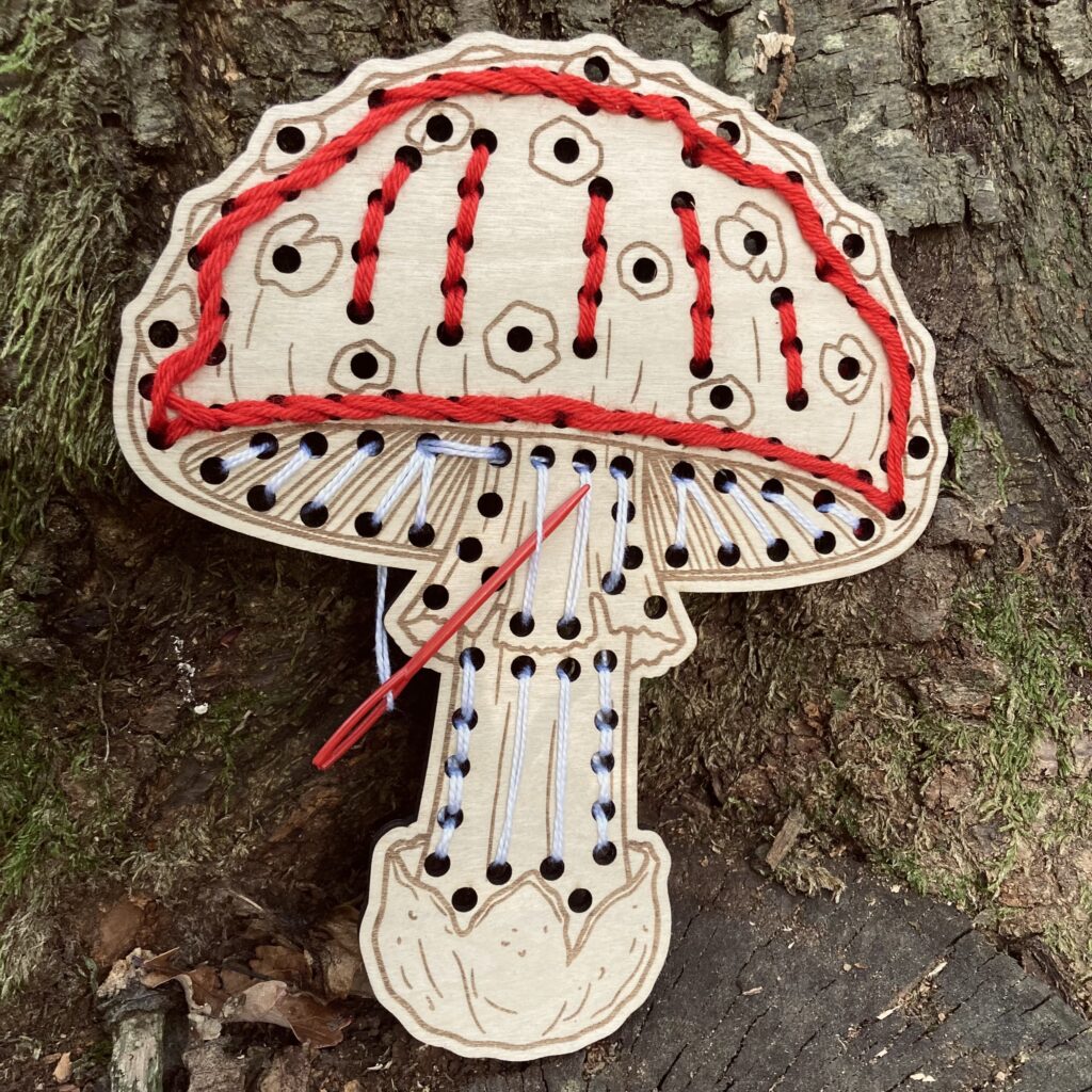 Champignon à broder lacer